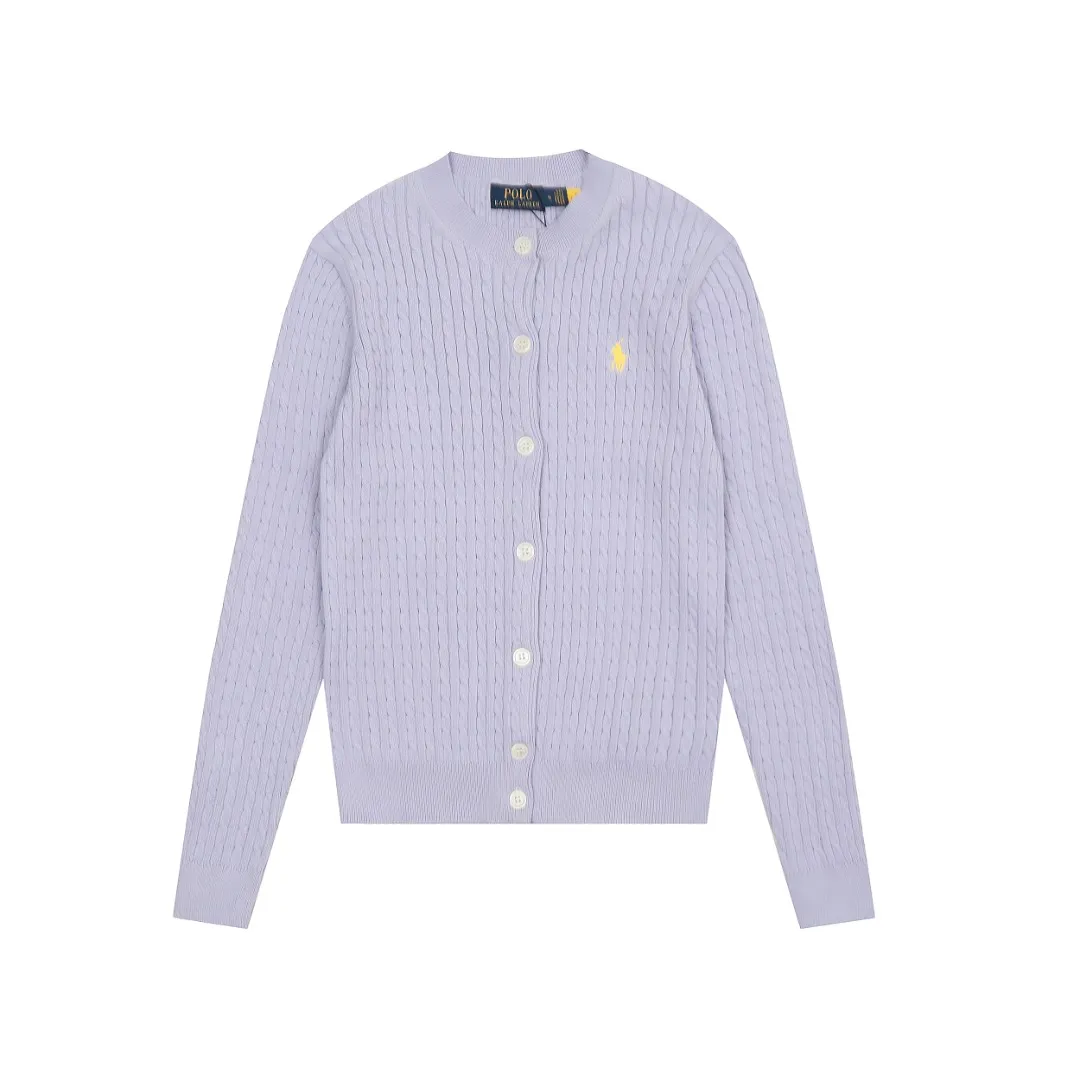 P210 Top quality" Style number: DS005# (not off the shelves all year round) [Ralph Lauren round neck solid color pony embroidery logo knitted cardigan long sleeves] ✅Ralph Lauren Ralph Lauren classic basic versatile twist knitted cardigan long sleeves ✅Main supplier platform live broadcast Wholesale entity Replenish when out of stock Not off the shelf ✅ZP quality 1:1 version Scan the code to enter the GF website Counter quality ✅Detailed quality is the only one in Guangzhou Imported quality cotton yarn, focusing on high-end, cost-effective, good quality, needless to say ✅Zhao Lusi's same style is really amazing, so sweet, so beautiful. This cardigan is really good-looking ✅The upper body is simple and easy to match. A must-have for goddess ootd. Good-looking clothes are never picky. A must-have in the goddess' wardrobe. Size: S-XL Color: Black, almond, gray, navy blue, pink, white, light blue, taro purple, rose red, white label, big red and blue label